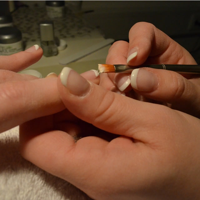 Manicure/Pedicure